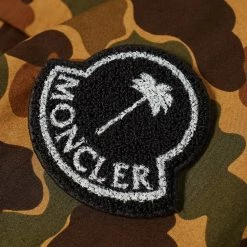 Moncler Genius 8 Moncler Palm Angels Tallac Camo Long Coat 10 Moncler Genius 8 Moncler Palm Angels Tallac Camo Long Coat -Vendite Pangaia 01 12 2021 SI 1C000 03 M1358 830 3 1