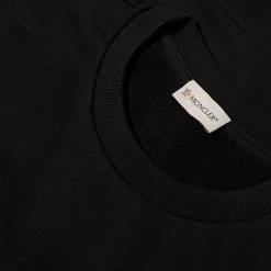 Moncler Outline Logo Crew Sweat -Vendite Pangaia 03 08 2021 EC 8G000 45 899FL 999 3 1