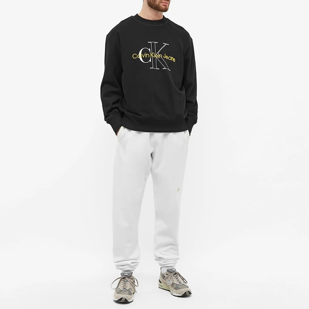 Calvin Klein Two Tone Monogram Crew Neck 6 Calvin Klein Two Tone Monogram Crew Neck - immagine 4