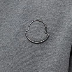 Moncler Embroidered Outline Logo Crew Sweat -Vendite Pangaia 07 11 2022 EC 8G000 51 899FL 990 10 1