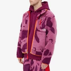 The North Face XX KAWS Freeride Fleece Jacket -Vendite Pangaia 17 02 2022 EC NF0A7WLG76C1 4 1