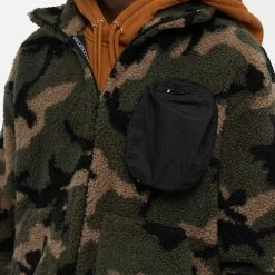 Valentino Sherpa Fleece -Vendite Pangaia 21 07 2022 JD 1V3MF22P8J7 F00 10 1