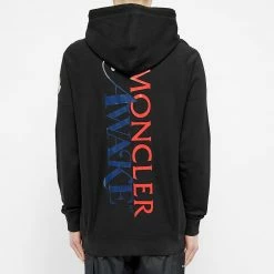 Moncler Genius 1952 X Awake Back Print Hoody 12 Moncler Genius 1952 X Awake Back Print Hoody -Vendite Pangaia 25 02 2020 monclergenius1952xawake backprinthoody black 8g708 10 v8139 999 bb m2