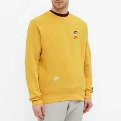 Nike Multi Swoosh Crew Sweat 9 Nike Multi Swoosh Crew Sweat -Vendite Pangaia 26 11 2021 SI DM8886 713 7 1