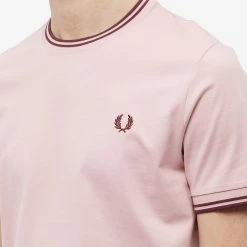 Fred Perry Twin Tipped Tee -Vendite Pangaia 28 02 2023 LB M1588 R51 10 1